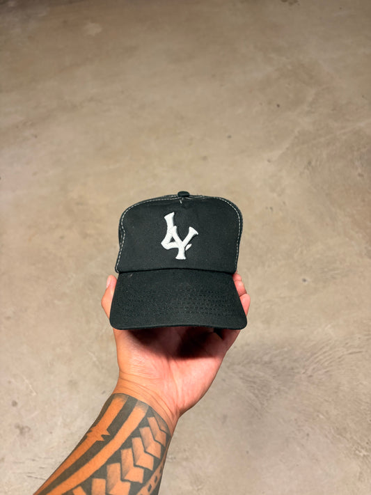 LIVEYOURZ BELT BUCKLE CAP