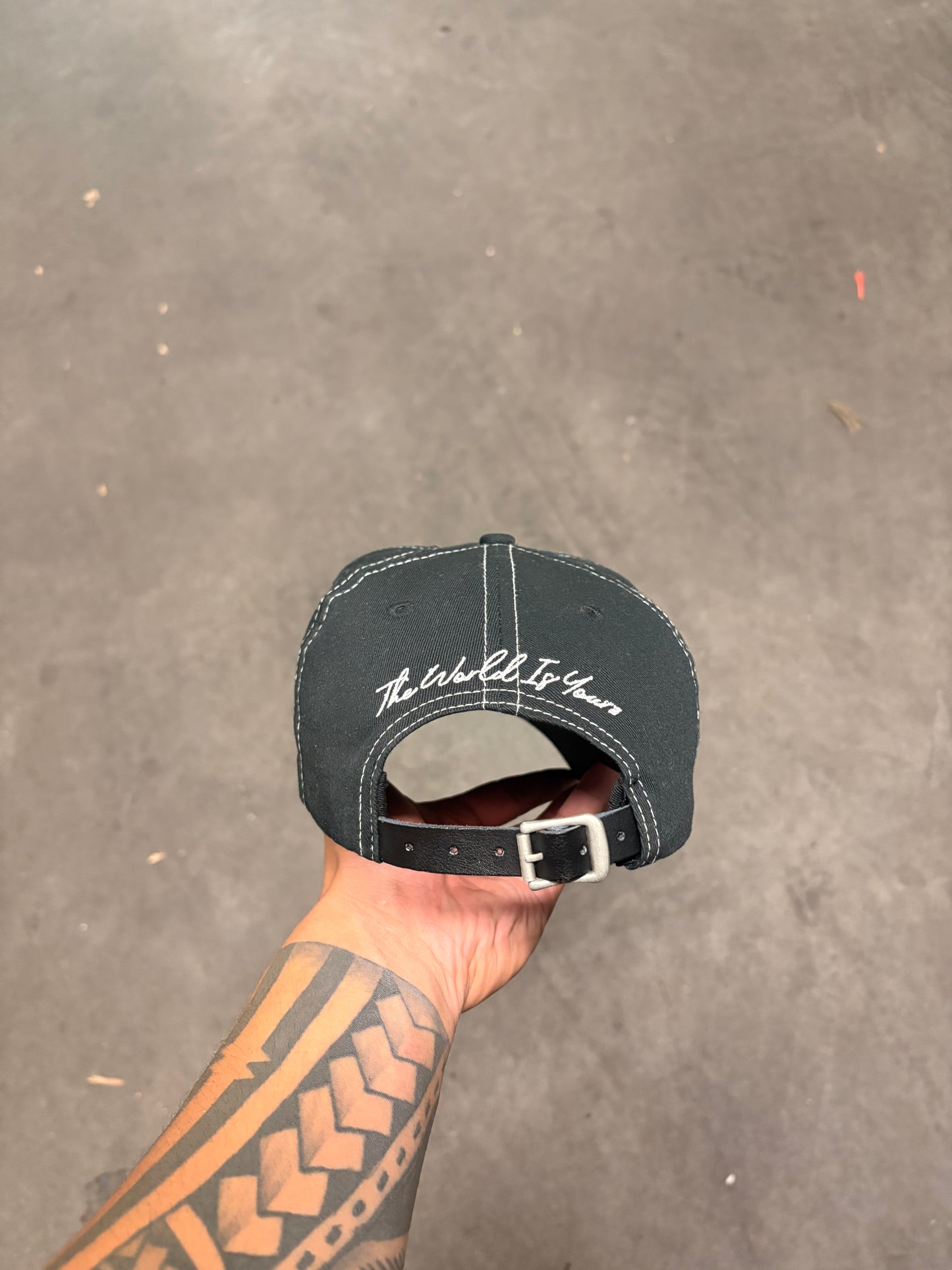 LIVEYOURZ BELT BUCKLE CAP